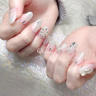 ネイル Queens テイのネイルデザイン