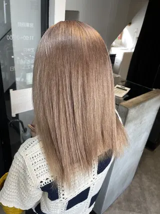 ミディアム カラー ブリーチ縮毛矯正 LAFFYuiのヘアスタイル