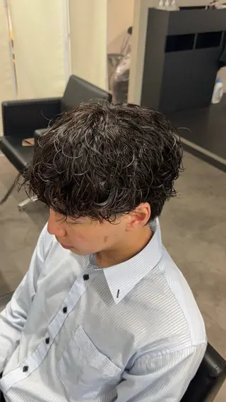 パーマ メンズ ハイトーンカラー りゅうたのヘアスタイル