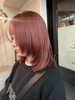 カラー 山口 なおのヘアスタイル