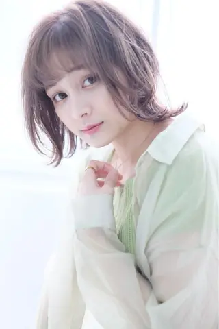 ショート 《インナーカラー》 YAMADAのヘアスタイル