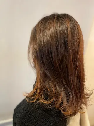 ミディアム 伊丹Pilina 山田のヘアスタイル