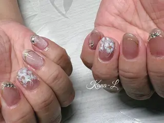 ネイル 芦辺 香奈のネイルデザイン