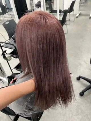 ミディアム Natsumi / 透明感艶カラーのヘアスタイル
