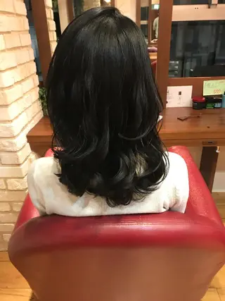 セミロング 銀座フリーランススタ イリストMIYUKIのヘアスタイル