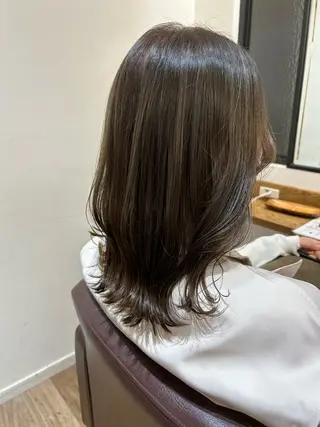 セミロング 【艶ｶﾗｰ/ｼｮｰﾄ 】田原 愛菜🐯のヘアスタイル