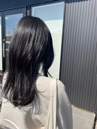 セミロング No.4 ナチュラル なつみのヘアスタイル