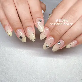 ネイル R inのネイルデザイン