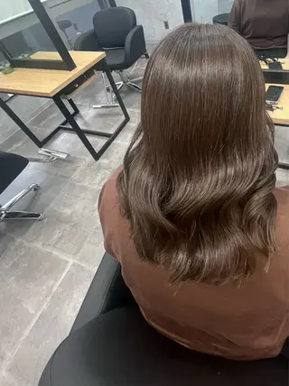 ミディアム 熊谷 有紗のヘアスタイル