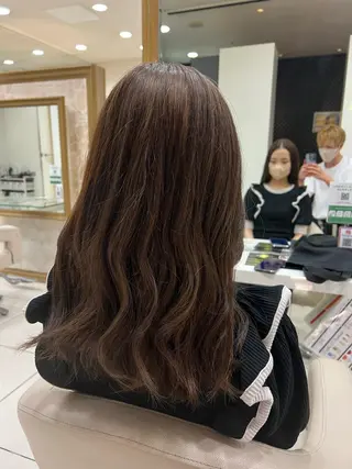 ロング カラー レイヤーカット 小飯田　武斗のヘアスタイル
