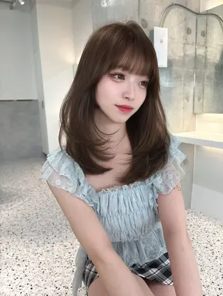 セミロング yui🎀ブリーチな しダブルカラー/博多のヘアスタイル