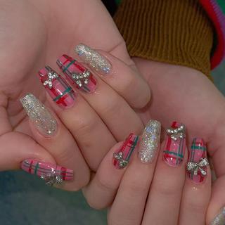 ネイル Queens テイのネイルデザイン