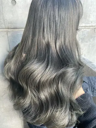 ロング レイヤーカット 小山 悠のヘアスタイル