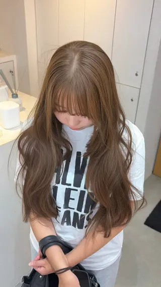 ロング カラー ヘアアレンジ ✧透明感ベージュ🤎 表参道takuto✧のヘアスタイル