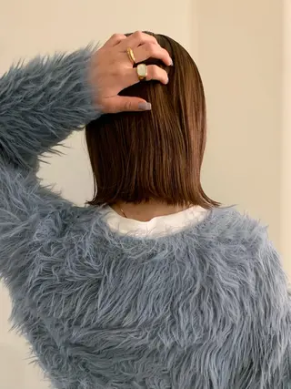 ミディアム カラー 落合希 Olivebeigeのヘアスタイル