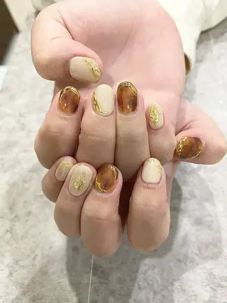 ネイル 板垣 綾乃のネイルデザイン