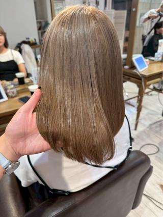 ミディアム カラー ちゅるん艶カラー 🎀🩵のあのヘアスタイル