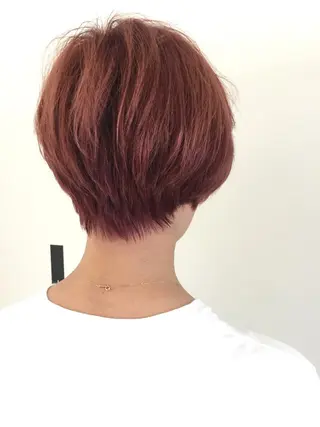 ショート カラー ✂️小顔カット✂️ 山本有紀のヘアスタイル