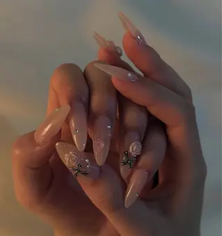 ネイル NiJi Nailsのネイルデザイン