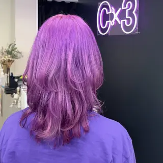 セミロング カラー Ren. 🦋デザインカラーのヘアスタイル