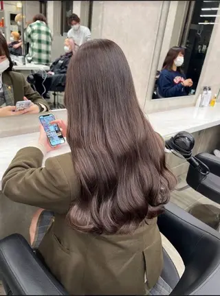 セミロング カラー ヘアアレンジ 🫧モテる💗ダメー ジレスハイトーン🫧のヘアスタイル