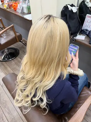 ロング WEST OLAND 黒坂佳乃のヘアスタイル