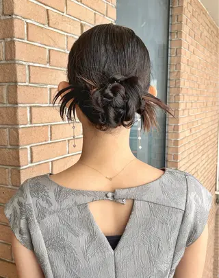 セミロング ヘアアレンジ ピンク系カラー💗 ヘアセット特化のヘアスタイル