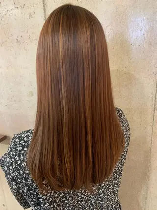 カラー 近 紗理奈のヘアスタイル