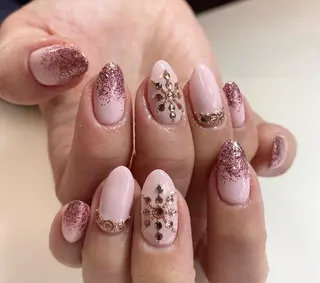 ネイル 吉田 (ネイリスト)のネイルデザイン