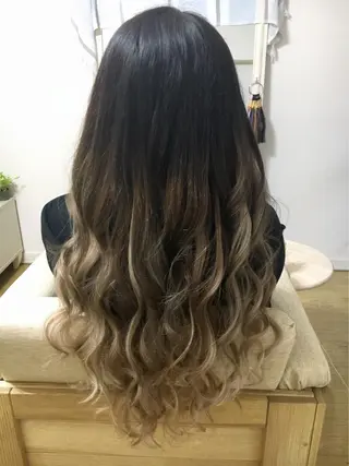 ロング KA BUのヘアスタイル