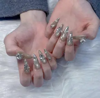 ネイル Hin Hana Nailのネイルデザイン