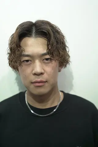 ミディアム パーマ メンズ メンズ特化 石田はるむのヘアスタイル