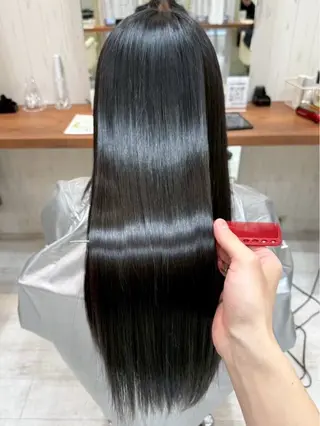 カラー 石坂 紗彩のヘアスタイル
