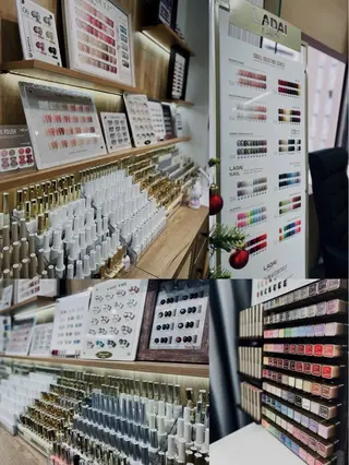 ネイル YURI Nail NARITAのネイルデザイン