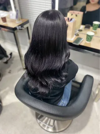 ロング カラー 韓国レイヤー透明感 艶カラー美髪縮毛矯正のヘアスタイル
