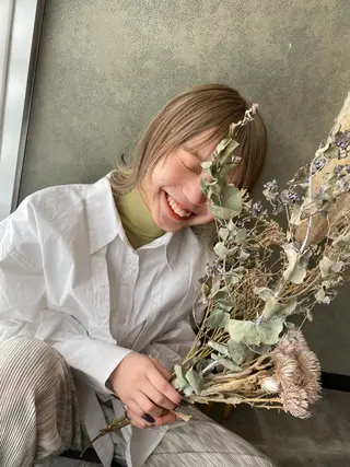 ミディアム 立野 希沙のヘアスタイル