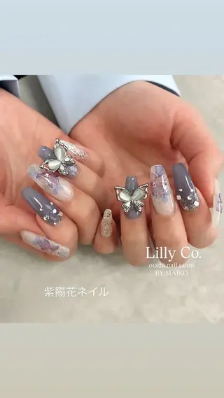 ネイル Lilly Co.のネイルデザイン