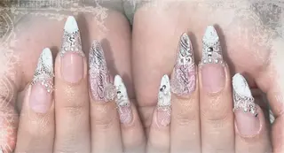 セミロング T&D NailSalonのネイルデザイン
