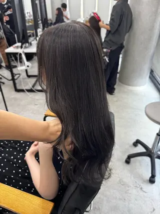 ロング カラー 赤み無し柔らかカラー 【梅田】madokaのヘアスタイル