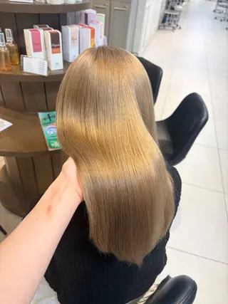 セミロング カラー 透明感カラー🎀/ レイヤー/マツエクのヘアスタイル