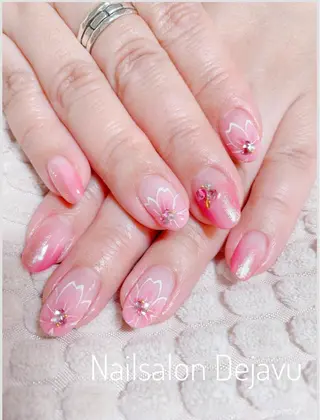 ネイル Nail salon Dejavu 🌿のネイルデザイン