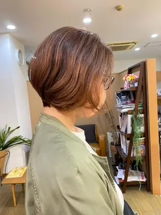 ショート ブリーチカラー🫧 森　凪沙のヘアスタイル