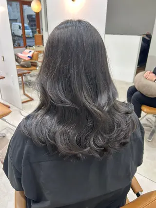 セミロング カラー 中原 優美のヘアスタイル