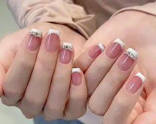 ネイル Pure&Rich Nailのネイルデザイン