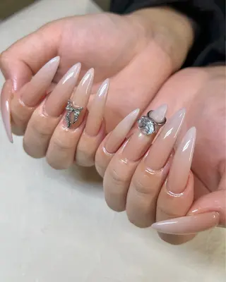 ネイル 三牧 亜沙美のネイルデザイン