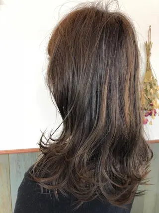 ミディアム カラー 樋口 祐次郎のヘアスタイル