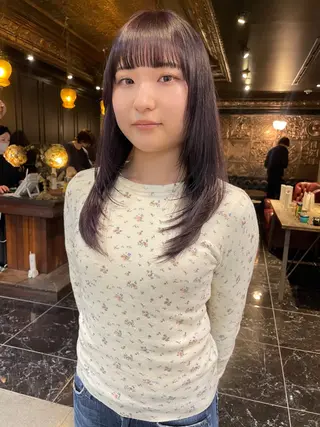 ミディアム カラー くびれレイヤー/艶 カラー　MADOKAのヘアスタイル