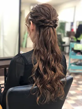 ロング ヘアアレンジ 長岡 有里のヘアスタイル