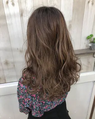 ロング Loob.TOKYO MIYA🌈のヘアスタイル