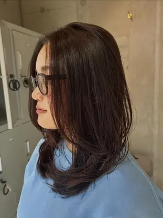 ミディアム 関 柚花子のヘアスタイル
